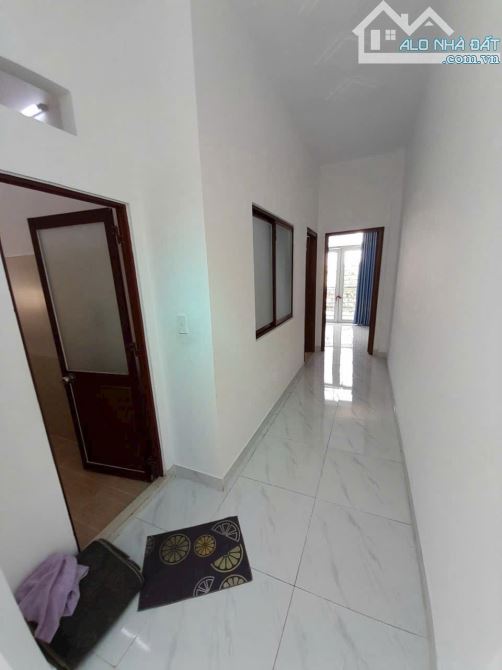 Nhà đẹp 2 Tầng, Mặt tiền đường Trần Thị Hè, đường 12m. DT: 4.5x18.5m. Giá 6.8 tỷ TL - 5