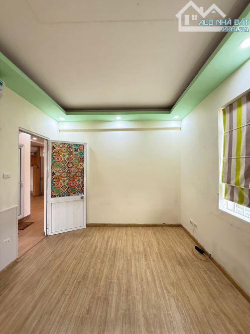 Bán Căn CC Nam Trung Yên Nguyễn Chánh Cầu Giấy Sổ 67m, 3 ngủ full đồ Giá 4.9 tỷ - 5