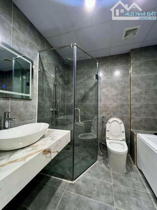 Bán nhà Trần Khát Chân, Hai Bà Trưng,66 m2 x 5Tầng.Giá 13,4 tỷ Thang máy, ô tô,nhà mới - 5