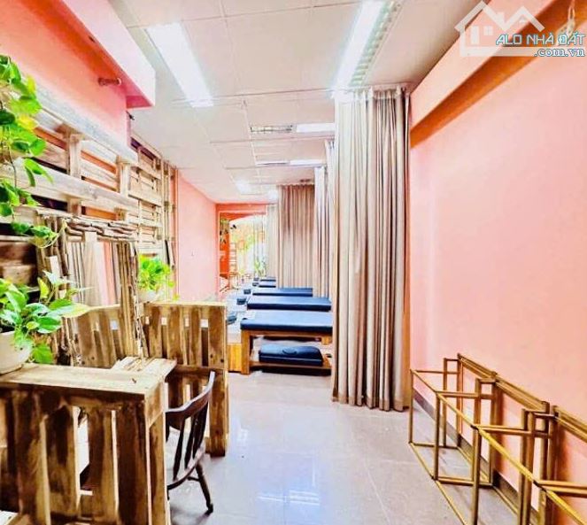 CHO THUÊ BIỆT THỰ 201A NAM KỲ KHỞI NGHĨA Q3, DT 10x25M NH15M, TRỆT 2 LẦU, GIÁ 150TR, HHMG - 5