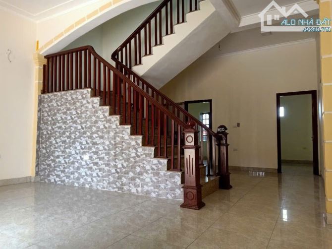 🌈 🌈Ngon , Bổ, Rẻ, Nhà 2 Tầng Bến Trung 76m2 - Full Nội Thất - Ô Tô 🚘 đỗ cửa - 5
