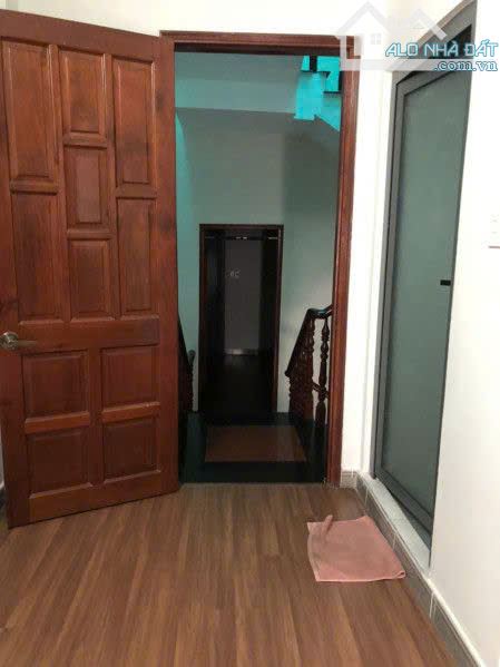 NHÀ VỊ TRÍ ĐẸP-DT: 4M x 16M-1 TRỆT-3 LẦU- TRỤC ĐƯỜNG PHẠM VĂN CHIÊU P.14 GÒ VẤP - 5