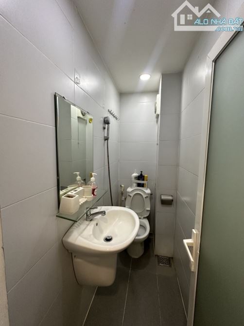 Bán Nhà Mặt Tiền - P, Đa Kao - Q1 - DT : 24M2 - 5 TẦNG BTCT - GIÁ 5,99 TỶ - 5