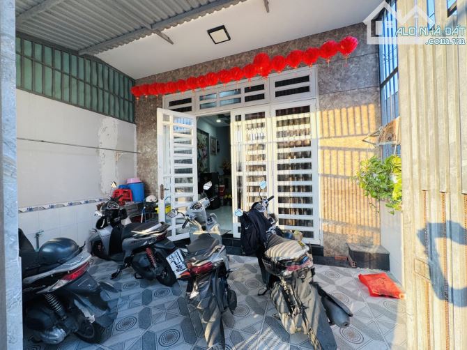 NHÀ 3TẦNG, DT RỘNG 147M2, Đ.TL15, GẦN QL 1A, P.THẠNH LỘC/Q12, HẺM 5M, CHỈ 8.4TỶ - 5
