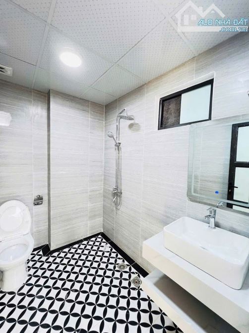 Nhà mới tại Cổ Nhuế - full nội thất - 6 tầng thang máy - 36m, mặt tiền 5,1m - 8,7 tỷ - 6