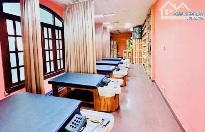 CHO THUÊ BIỆT THỰ 201A NAM KỲ KHỞI NGHĨA Q3, DT 10x25M NH15M, TRỆT 2 LẦU, GIÁ 150TR, HHMG - 6