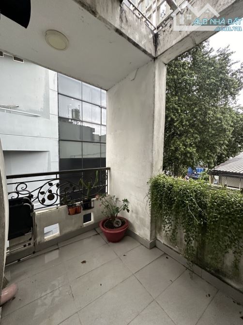 Bán Nhà Mặt Tiền - P, Đa Kao - Q1 - DT : 24M2 - 5 TẦNG BTCT - GIÁ 5,99 TỶ - 6