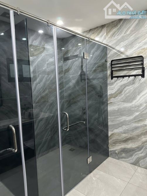 SIÊU PHẨM NGUYỄN VĂN CỪ LONG BIÊN  XÂY 6 TẦNG THANG MÁY – GARA ÔTÔ – KD – FULL NỘI THẤT - 6