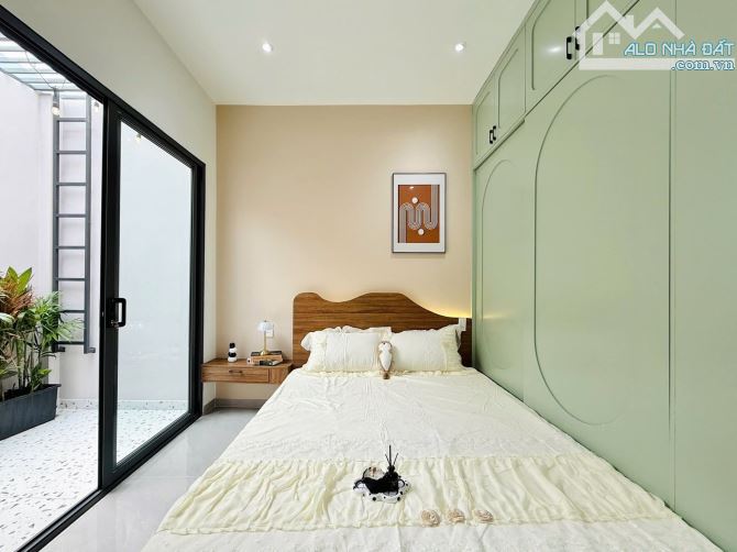 Bán gấp siêu mẫu 3 PN,full nội thất, sát bên CV Làng Hoa,Gò Vấp :nhỉnh 4 tỷ - 6