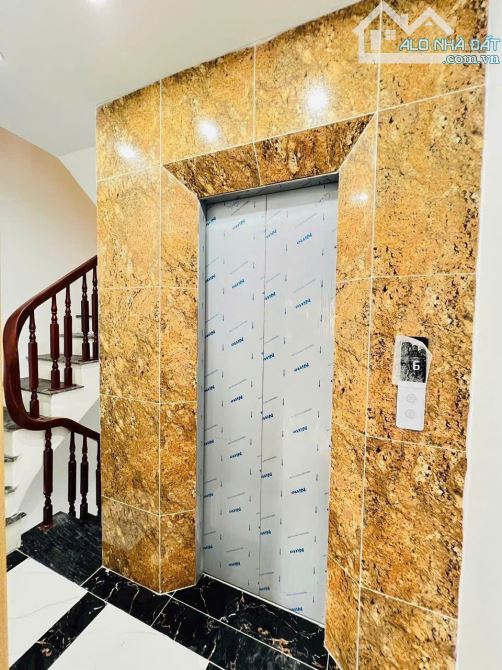 Nhà mới tại Cổ Nhuế - full nội thất - 6 tầng thang máy - 36m, mặt tiền 5,1m - 8,7 tỷ - 7