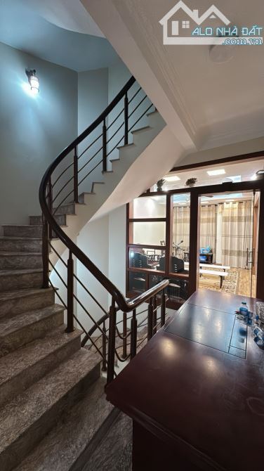 BÁN NHÀ MẶT NGÕ 73 ĐƯỜNG HOÀNG NGÂN. GARA Ô TÔ. KINH DOANH. 85M2 - 4 TẦNG. - 7