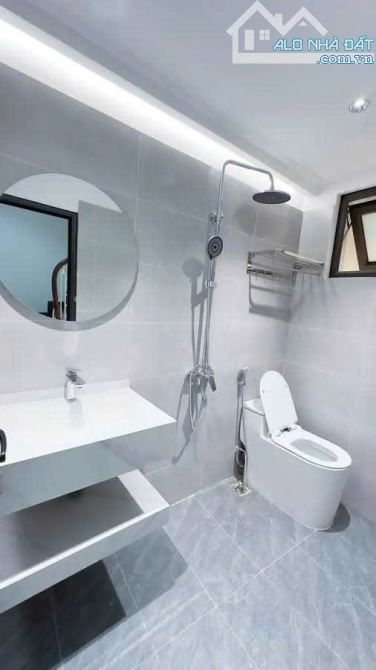 Bán toà CCMN Kim Giang 60m2, 7 tầng thang máy, MT 5m, Giá bán 12,5 tỷ dòng tiền 360 tr/năm - 7