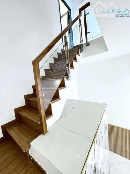 BÁN NHÀ ĐẸP , NGAY TTTM AEON Q.8 , CAO LỖ , KO QH , CHỈ NHÌNH 5 TỶ - 7