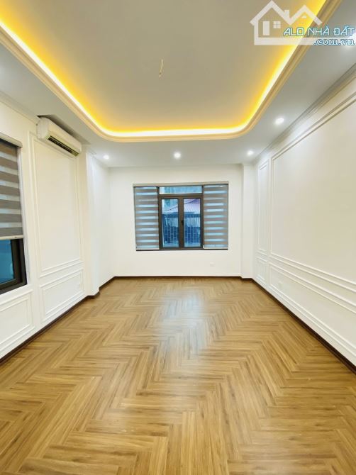Bán nhà Phố Viên 40m2, 5 tầng, ngõ to đẹp ba gác phi, nhà mới ở ngay, dân trí cao, 6.5 tỷ - 7