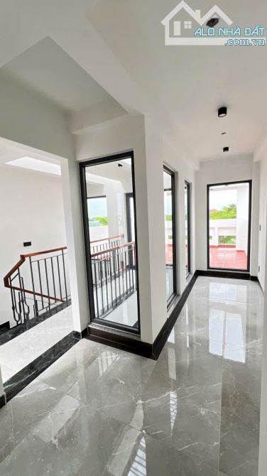 Bán căn nhà thiết kế theo phong cách Châu Âu 2 lầu 4pn 5wc DT 6x13,5m2 Nguyễn Bình, Nhà Bè - 7