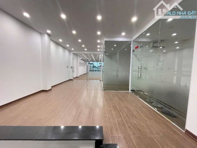 Cho thuê căn nhà 3.5 tầng mặt đường đôi Nguyễn Lương Bằng, TP HD, 217m2, mt 8.1m, KD tốt - 7