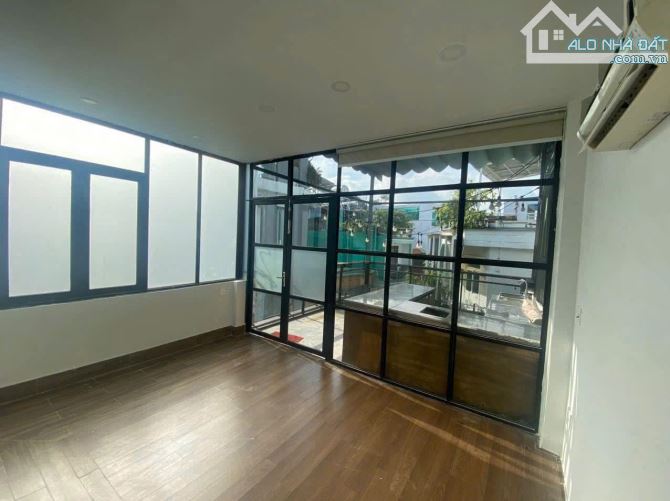 Nhà bán: đường Yên Đỗ. Q Bình Thạnh. DTSD 54m2. 4 tầng. Giá 9,5 tỷ - 8