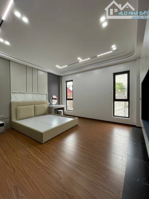 NGUYỄN VĂN CỪ – 6 TẦNG – MẶT TIỀN 8.4M – 10.2 TỶ - 8