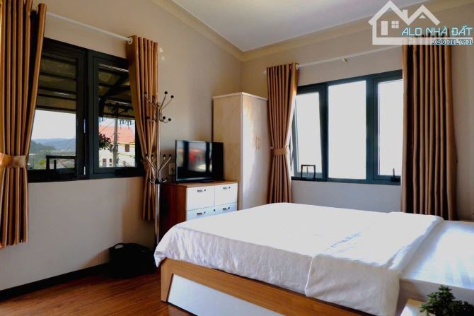 Bán đất tặng homestay sân vườn view thông mặt tiền Triệu Việt Vương P3 Đà Lạt 1135m2 35tỷ - 9