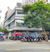 Bán nhà mặt tiền CƯ XÁ ĐÔ THÀNH, P.4 Q.3 DT: 4.4x10m, 5 Tầng