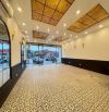 Cho thuê căn nhà 3.5 tầng mặt đường đôi Nguyễn Lương Bằng, TP HD, 217m2, mt 8.1m, KD tốt