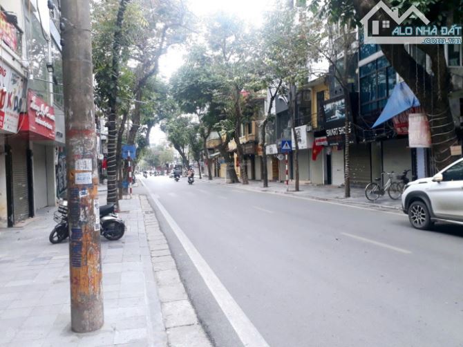 BÁN BIỆT THỰ LÔ GÓC MẶT PHỐ QUẬN HOÀN KIẾM - SIÊU VIP - CỰC HIẾM. 400m2 - MT14m