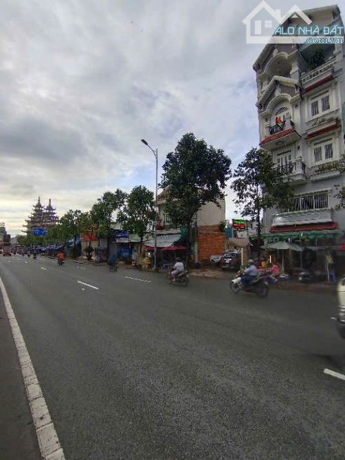 🔥Nhà 5 tầng MẶT TIỀN đường Hà Huy Giáp ,Phường THẠNH LỘC, Q12,dt 83m2 đường 30m 💵 10,5tỷ