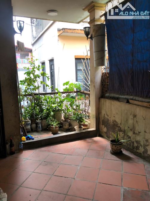 Đoàn Thị Điểm, 31m, 4ngủ, Ngõ ba gác, 10m ra phố, Nhà dân xây đẹp, Sân rộng an ninh tốt