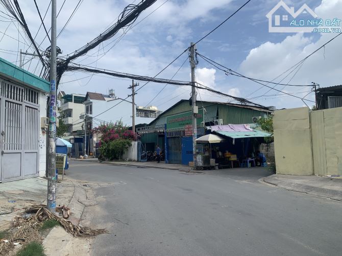 Đất có nhà 25x35 full 850m2 HXT ngắn Nguyễn Ảnh Thủ chỉ 25,4 tỷ