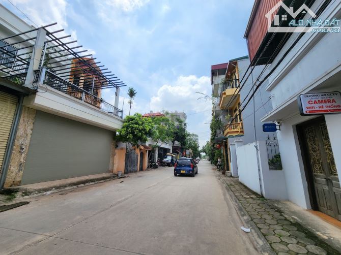 Thanh Trì cần bán lô đất mặt đường 136.5m mt rộng Ô tô Kinh doanh HƠN 8 tỷ