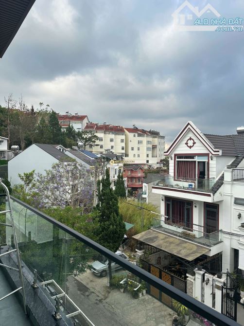 🏡 BÁN NHÀ PHỐ MẶT TIỀN KHU QUY HOẠCH NGUYỄN TRUNG TRỰC – P.4, ĐÀ LẠT – ĐƯỜNG TRƯỚC NHÀ 7M