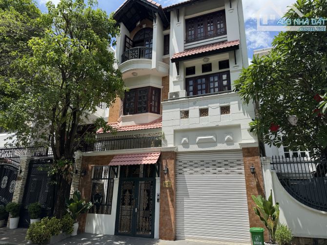Bán nhà khu Lộc Phát Phổ Quâng—Dt: 7x17m—3 lầu thang máy- giá 23,9 tỷ