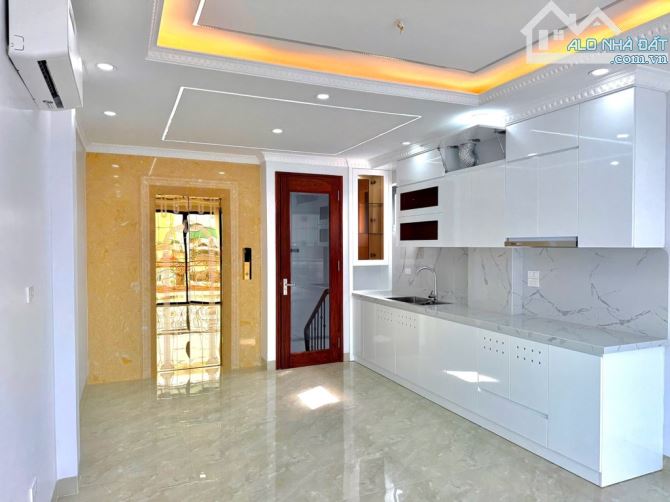 6 TẦNG. 38M. 7,5 TỶ. THANG MÁY. GẦN PHỐ. NGÕ NÔNG. FULL NỘI THẤT.HÒE THỊ. PHƯƠNG CANH.