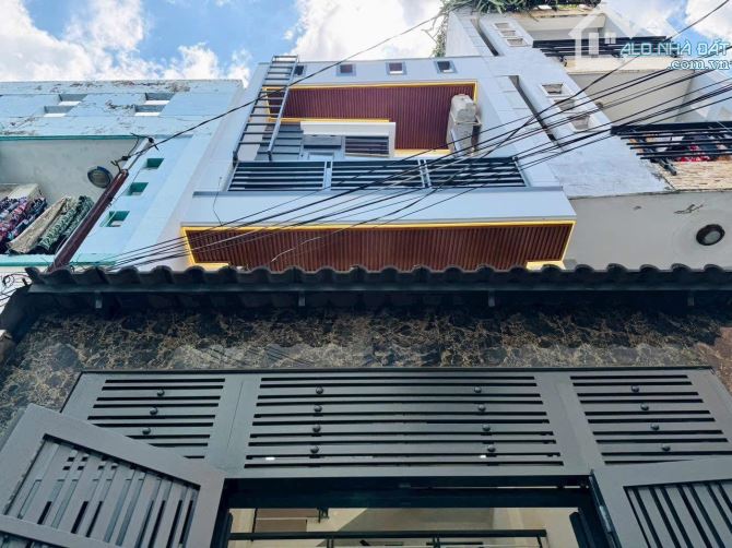 CẦN BÁN NHÀ ĐƯỜNG NGUYỄN HỒNG ĐÀO, PHƯỜNG 14, TÂN BÌNH - GIÁ:3TỶ990/68,6M2 (4,8x14,3M)