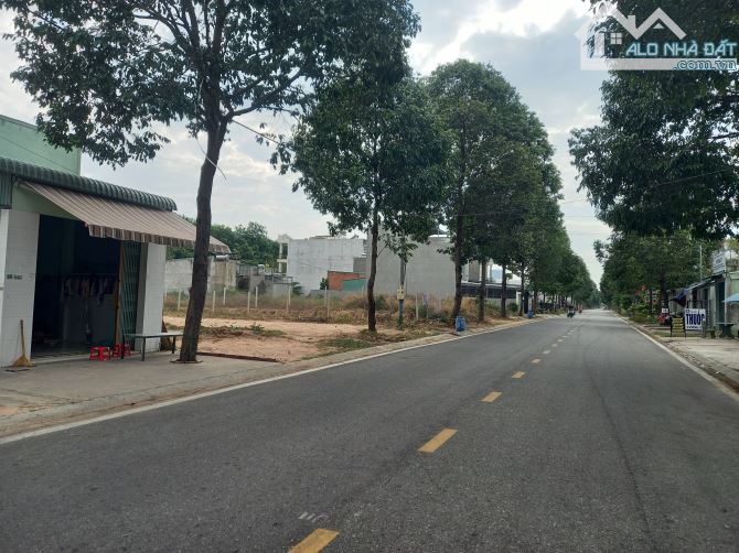 Bán Đất Phú Tân TP mới Bình Dương 2 tỷ 270 triệu ( phuong Binh Duong. TP.HCM )