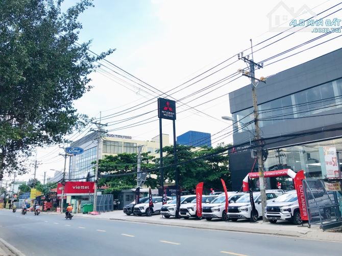 Bán nhà mặt tiền kinh doanh đường Hoàng Hữu Nam - DT 195m2(5*39), vuông đẹp. Giá đầu tư
