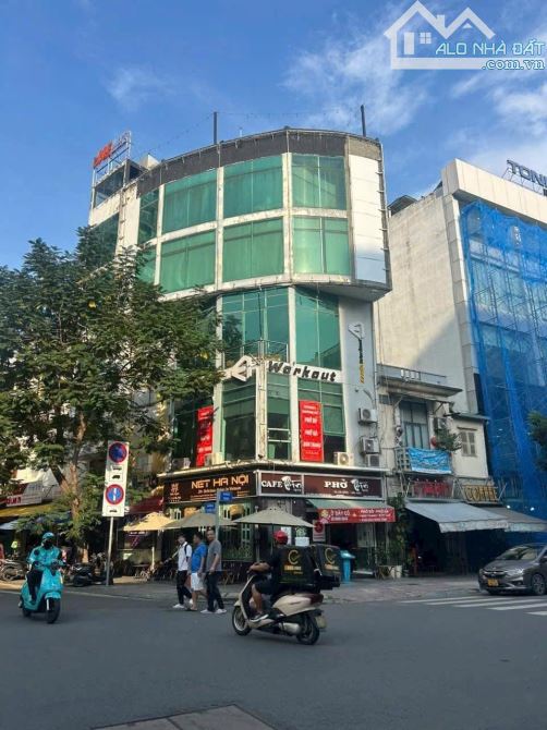 Bán MT Thăng Long Phường 4 Quận Tân Bình, 12 x 20m ,5 Tầng 45 tỷ TL