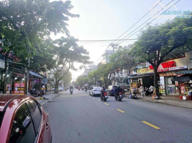 Bán nhà 3tầng mặt phố Nguyễn Công Trứ, S.Trà- Lô góc kinh doanh đỉnh-Gần Biển, Cầu Rồng-Ch