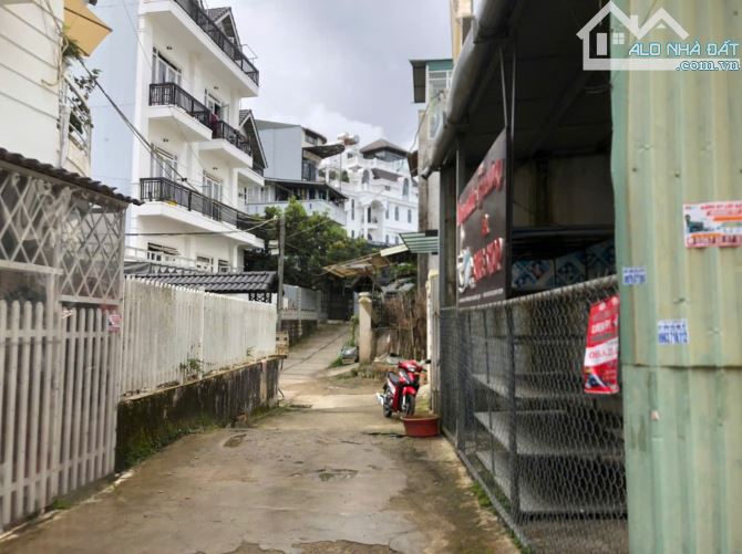 Bán đất hẻm xe hơi đường Phù Đổng - P8 - Đà Lạt.
