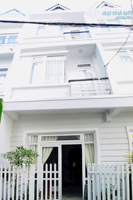Nhà Phố 1 Trệt 2 Lầu Trung Tâm Phường 2 Đà Lạt 63m2 7,5 Tỷ