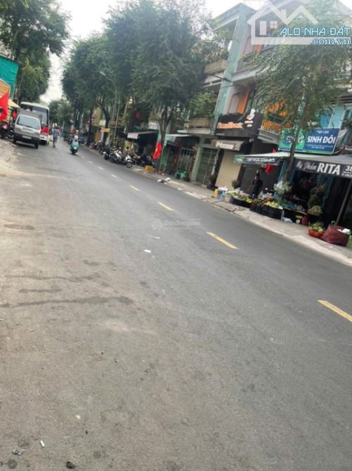 Cơ Hội Đầu Tư Sinh Lời: Nhà Phố 2 Mặt Tiền Hùng Vương, P9. Quận 5. DT 4.1x15m. giá 19 tỷ