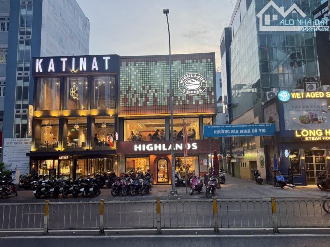 30.5 tỷ- Mặt tiền Sư Vạn Hạnh, Quận 10 – DT: 9.6x17m. 5 tầng HĐT: 80tr/th. vị trí đẹp
