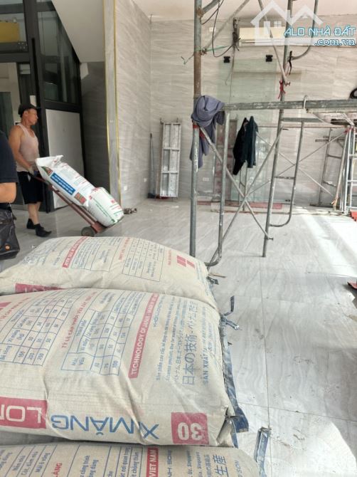 Bán TT Văn Phú, Hà Đông, 76m/ 90m2 x LÔ GÓC x 5T, Kinh doanh, Vỉa hè, THANG MÁY.