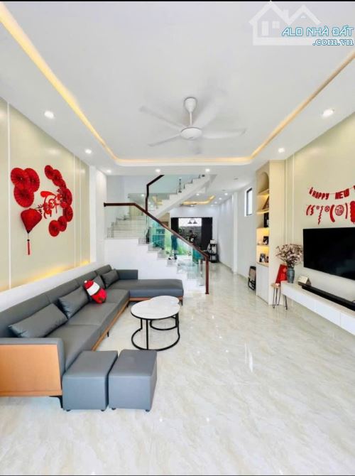 48m² – Nh.à ĐẸP ĐỘC – VF3 ĐỖ CỬA – #THÔNG TRƯỚC SAU – Chỉ hơn 10 tỷ - NGUYỄN ĐỨC CẢNH