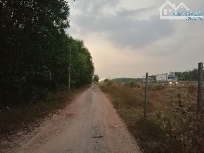 Bán 4,7 sào đất sát cao tốc Long Thành - Dầu Dây kv sân bay