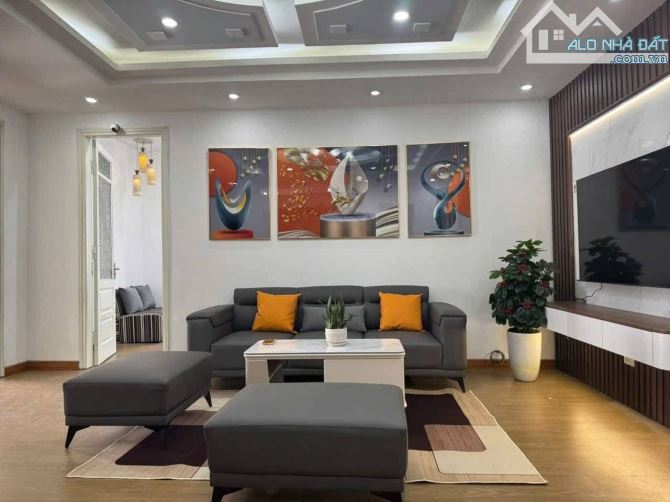 HIẾM ... LÔ GÓC - CĂN HỘ 3 NGỦ - TẶNG FULL NỘI THẤT- VIEW HỒ- PHẠM VĂN ĐỒNG