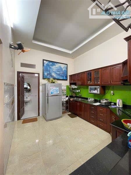 BIỆT THỰ TRUNG TÂM BÌNH THỌ - THỦ ĐỨC - 175m2 -3 TẦNG