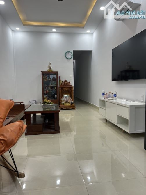NHÀ ĐẸP SHR 78M2 - LÝ PHỤC MAN- BÌNH THUẬN Q7 - CHỈ 60TR/M2