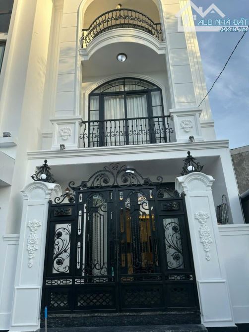 Bán Nhà 3 Tầng Kiệt Ô Tô Hoàng Quốc Việt Gần Đại Lộ Võ Nguyên Giáp Full Nội Thất An Cư - 1