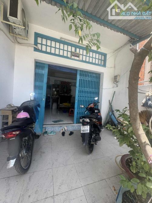 Bán nhà Bình Tân - Bùi Tư Toàn 72m2 2 tầng nhích nhẹ 5 tỷ xíu - 1